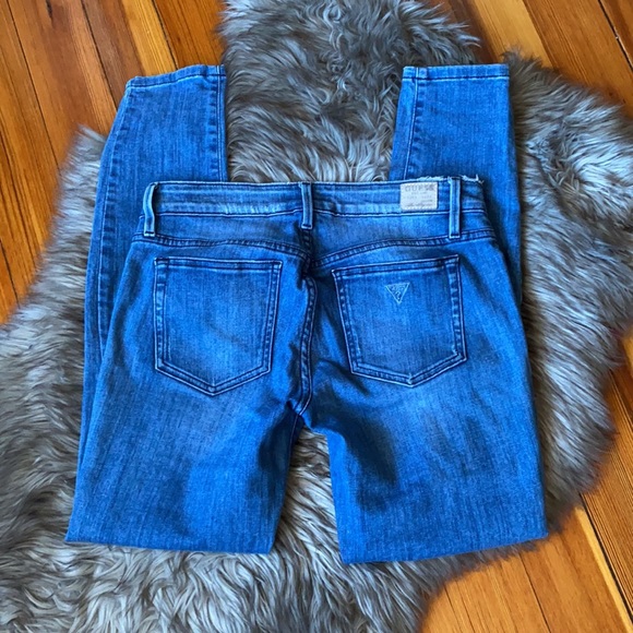 GUESS | Jeans - Picture 4 of 6